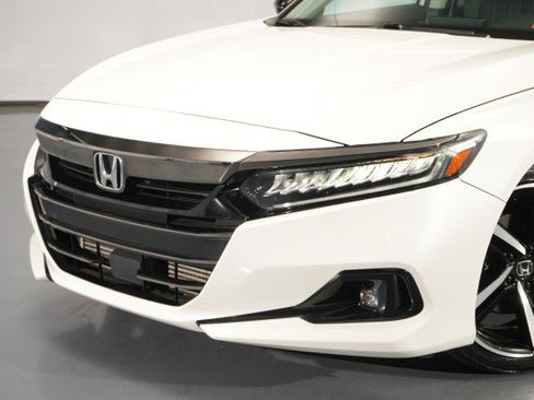Used 2022 Honda Accord Sport Special Edition image 3