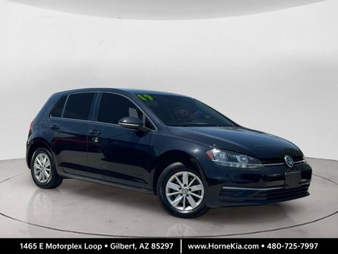 Used 2019 Volkswagen Golf S FWD image 1