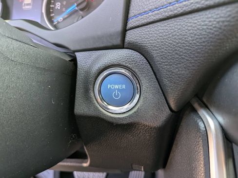Used 2022 Toyota RAV4 SE AWD/4WD image 30