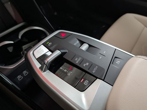 Used 2025 BMW X2 xDrive28i w/ Convenience Package image 23