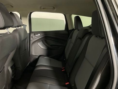 Used 2017 Ford Escape SE w/ Equipment Group 201A image 35