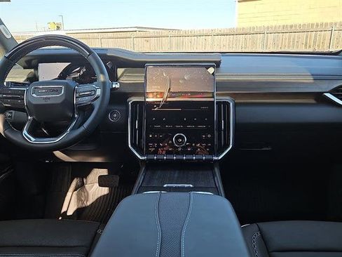 New 2026 GMC Acadia Denali Ultimate w/ LPO, Floor Liner Package image 10