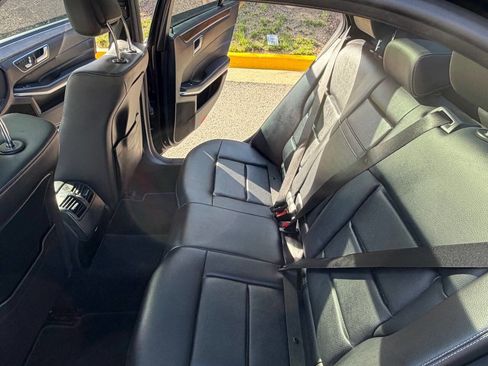 Used 2015 Mercedes-Benz E 350 4MATIC Sedan w/ Premium 1 Package image 21