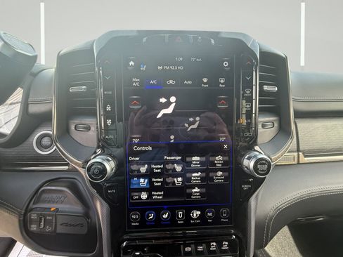 Used 2019 RAM 2500 Limited image 15