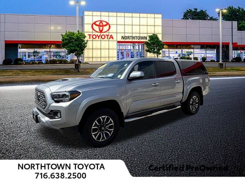 Used 2023 Toyota Tacoma TRD Sport AWD/4WD image 1