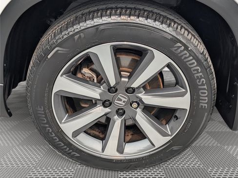 Used 2023 Honda Pilot Elite image 10