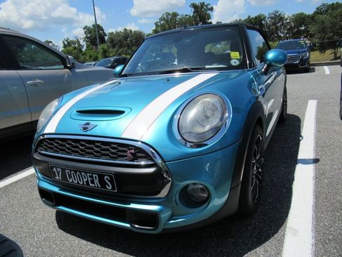 Used 2017 MINI Cooper S FWD image 2