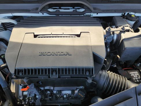 New 2025 Honda Pilot Sport image 36