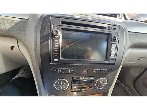 Used 2009 Buick Enclave CXL w/ Entertainment Package #4 image 42