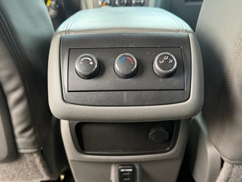 Used 2014 Chevrolet Traverse LS FWD image 13