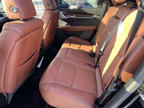 Certified 2023 Cadillac XT5 Premium Luxury image 12