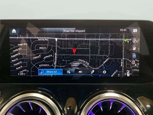 Used 2023 Mercedes-Benz EQB 300 4MATIC w/ Exclusive Package image 43