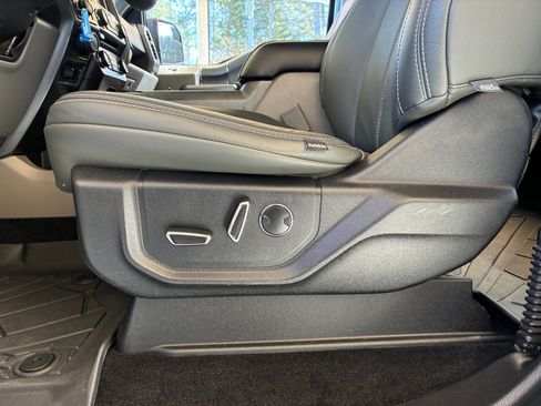 Used 2018 Ford F150 XLT w/ Equipment Group 302A Luxury image 16