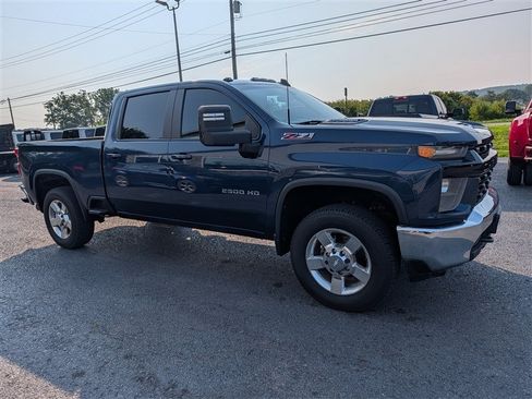 Used 2023 Chevrolet Silverado 2500 LT AWD/4WD image 8