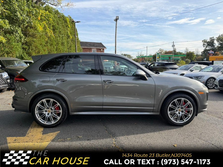 Used 2016 Porsche Cayenne GTS w/ Premium Package Plus AWD/4WD image 10