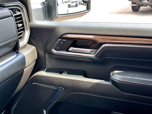 Used 2024 Chevrolet Silverado 2500 LT image 24