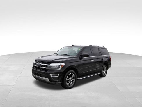 Used 2023 Ford Expedition Limited image 2