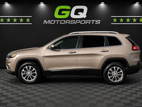 Used 2019 Jeep Cherokee Latitude Plus AWD/4WD image 4
