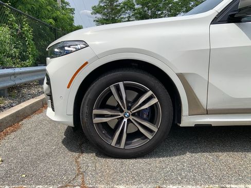 Used 2020 BMW X7 M50i image 9