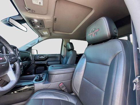 Used 2019 GMC Sierra 1500 SLT w/ SLT Premium Plus Package AWD/4WD image 22