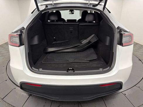 Used 2022 Tesla Model Y Performance AWD/4WD image 15