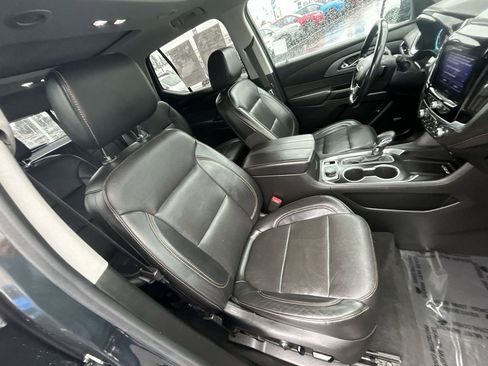 Used 2020 Chevrolet Traverse Premier image 25