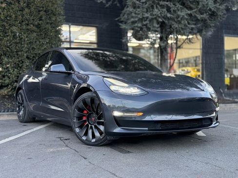 Used 2022 Tesla Model 3 Performance image 8
