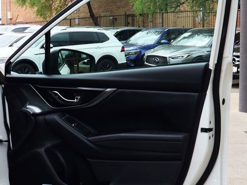 Used 2017 Subaru Impreza 2.0i Limited image 29