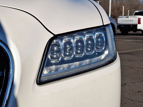 Used 2019 Lincoln Continental Reserve image 30