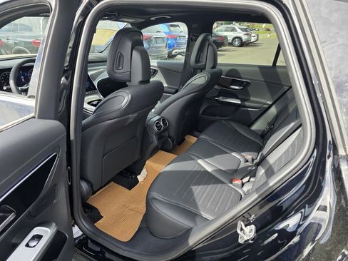 New 2026 Mercedes-Benz GLC 300 4MATIC image 23