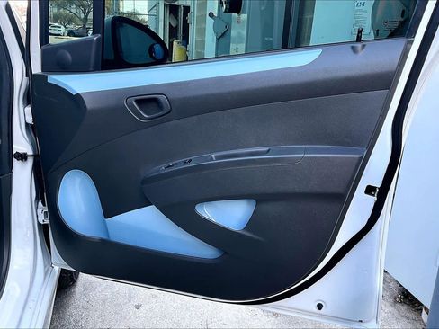 Used 2015 Chevrolet Spark LT image 23