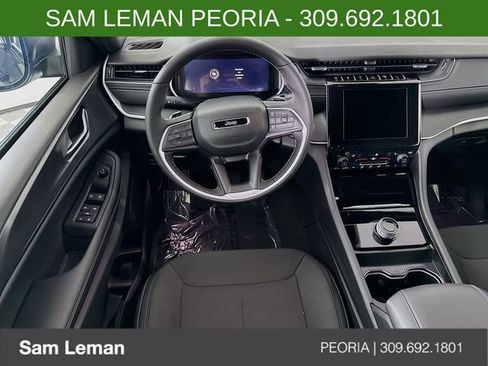 New 2025 Jeep Grand Cherokee L Laredo image 22