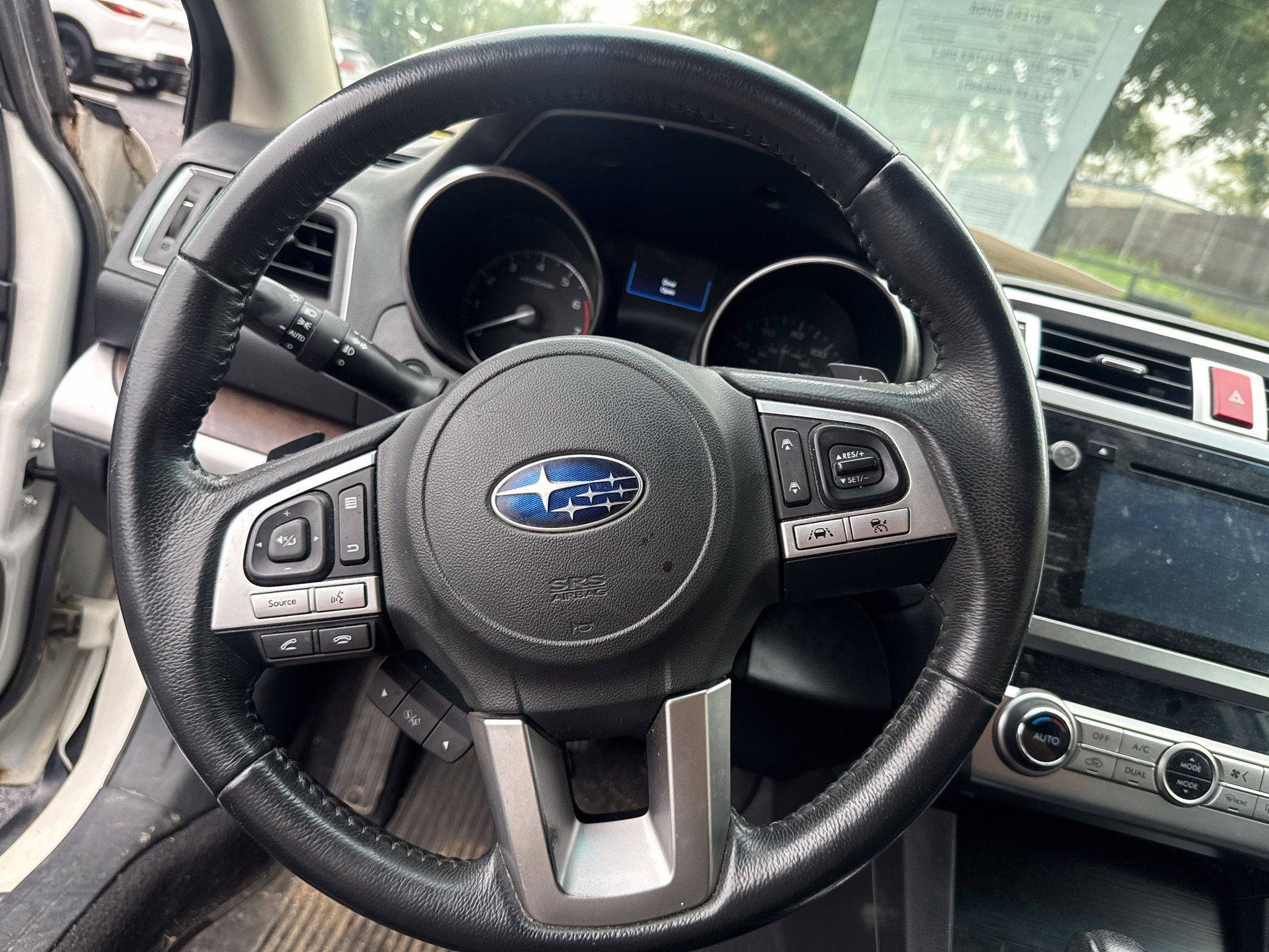 Used 2017 Subaru Outback 2.5i Limited AWD/4WD image 18