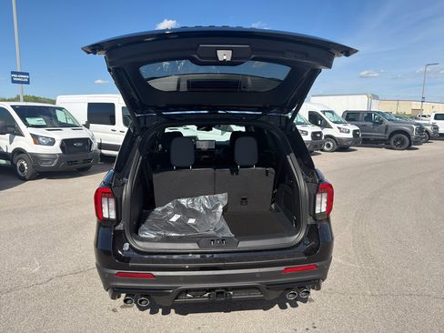 New 2026 Ford Explorer ST AWD/4WD image 19