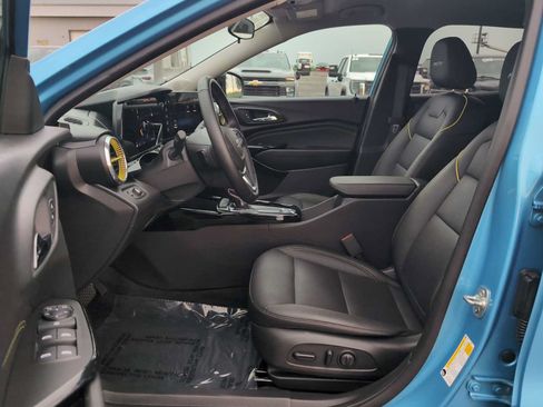 Used 2025 Chevrolet Trax ACTIV w/ Driver Confidence Package FWD image 19