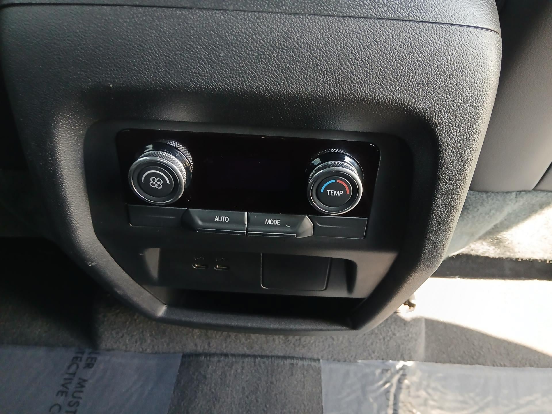 Used 2025 Buick Enclave Preferred FWD image 21