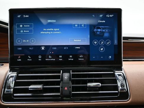 Used 2024 Lincoln Navigator L Reserve w/ Equipment Group 201A AWD/4WD image 28