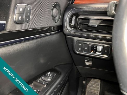 Used 2022 Lincoln Nautilus Reserve w/ Equipment Group 201A image 7