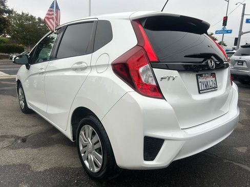 Used 2017 Honda Fit LX image 5