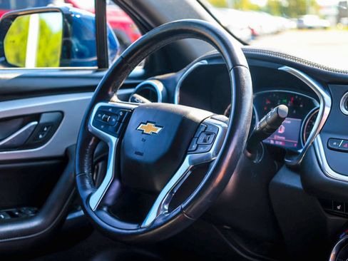 Used 2022 Chevrolet Blazer LT w/ Sound & Technology Package FWD image 10