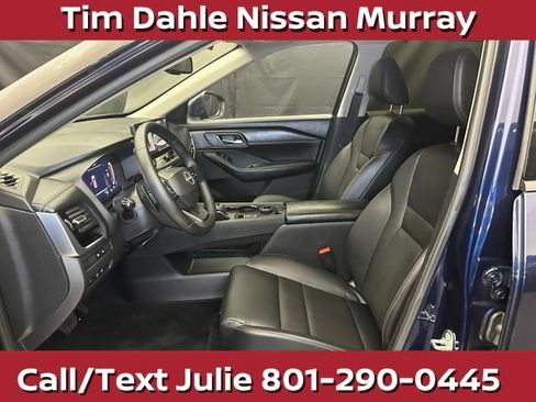Used 2025 Nissan Rogue SL w/ Tech Package AWD/4WD image 21