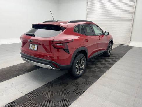 New 2026 Chevrolet Trax LT w/ LT Convenience Package image 9