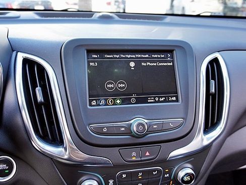 Used 2024 Chevrolet Equinox LT image 25