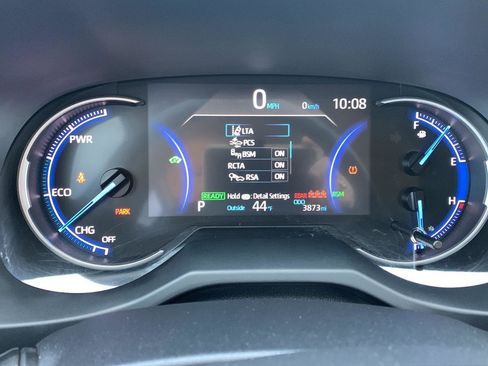 Used 2025 Toyota RAV4 XLE w/ Convenience Package image 8