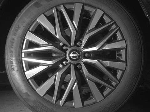 Used 2025 Nissan Altima 2.5 SV image 15