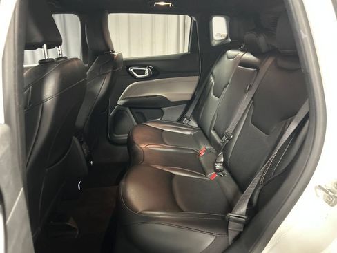 Used 2023 Jeep Compass Limited AWD/4WD image 23