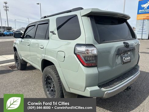 Used 2022 Toyota 4Runner TRD Off-Road Premium w/ Moonroof Package image 4