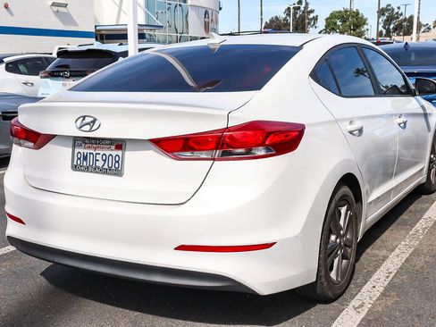 Used 2017 Hyundai Elantra SE w/ SE A/T Tech Package 03 image 6