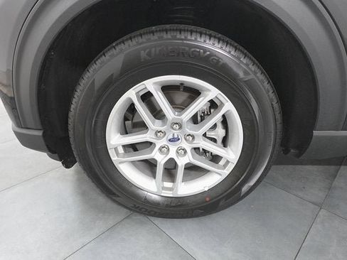 Used 2025 Ford Explorer Active image 29