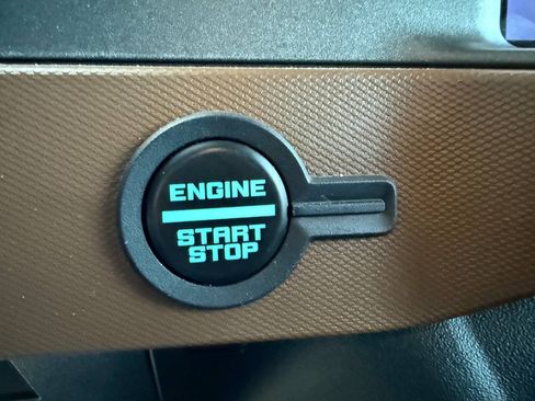 Used 2024 Ford Bronco Outer Banks AWD/4WD image 42